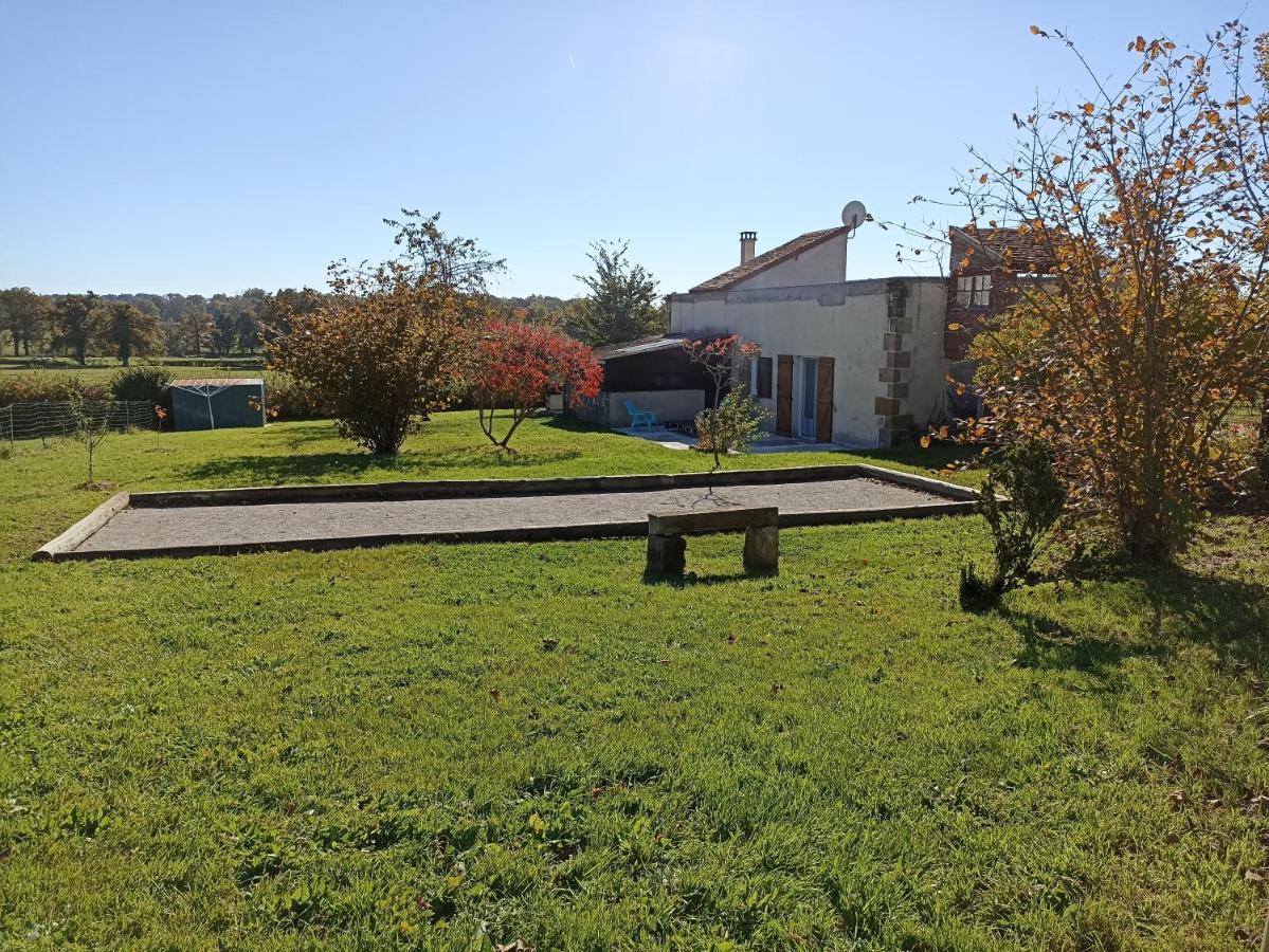 Gite De La Tuilerie Des Garandons Saint-Menoux Buitenkant foto
